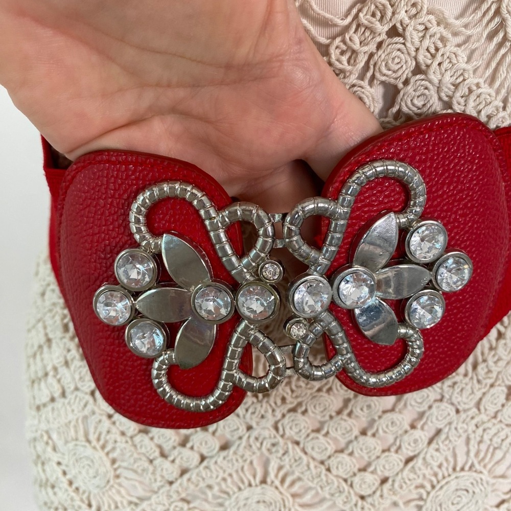 Vintage Statement Red Cowgirl Belt Rhinestone Bling Size M Wide Elastic Boho - Picture 4 of 10